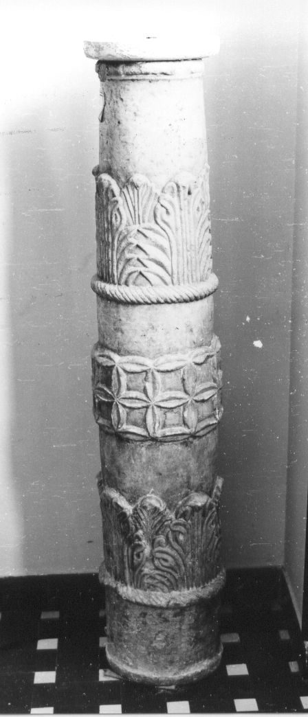 colonnina - ambito italiano (secc. XIV/ XV)