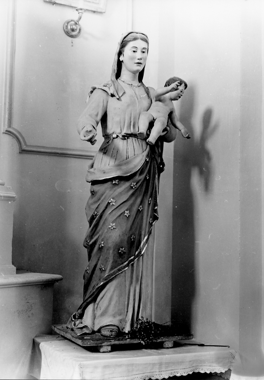 Madonna con Bambino (statua, opera isolata) - bottega abruzzese (fine/inizio secc. XIX/ XX)