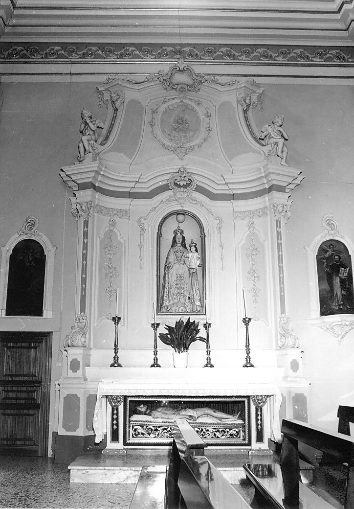 elementi architettonici con motivi decorativi a festoni floreali/ ghirlanda/ figure simboliche/ angioletti oranti (alzata, serie) - ambito Italia centrale (sec. XVIII)