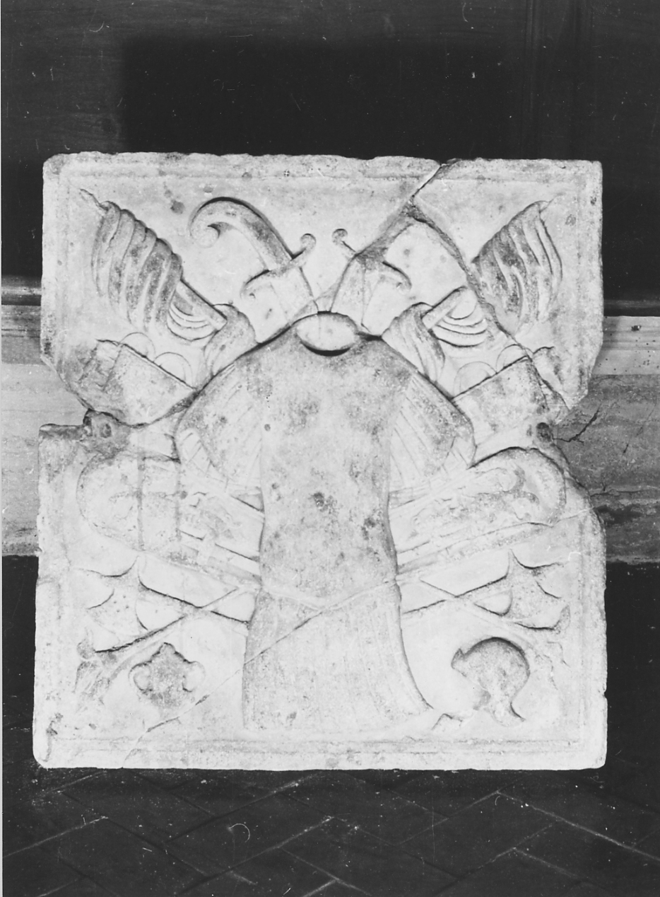 Trofeo di guerra (rilievo) - ambito Italia centrale (sec. XVI)