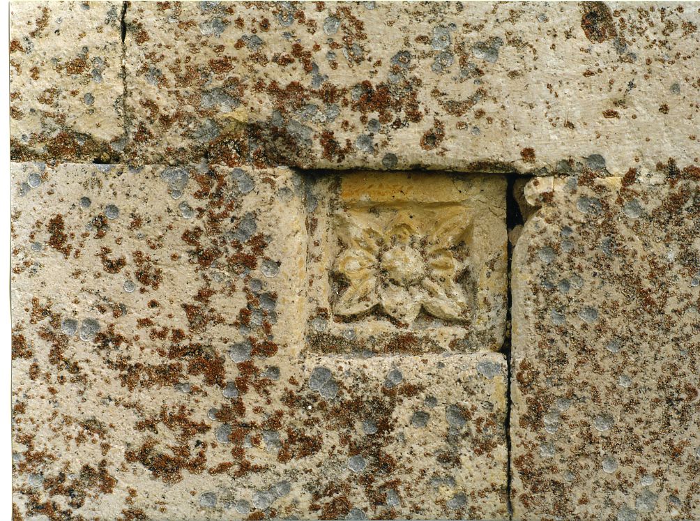 fiore (rilievo) - ambito Italia centrale (sec. III)