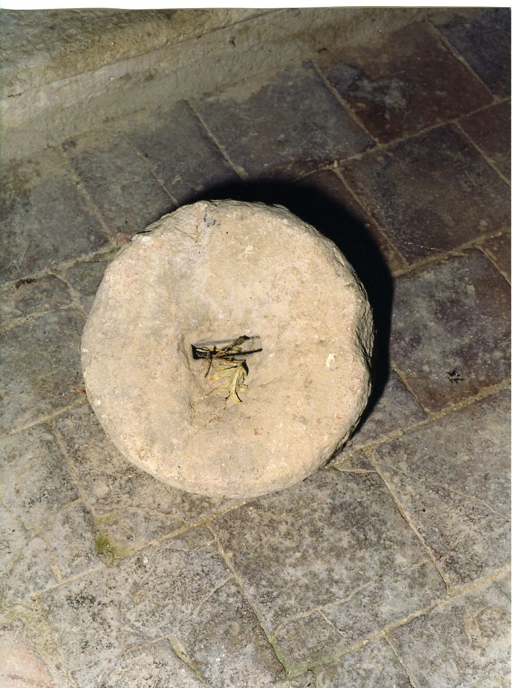 base per croce - ambito Italia centrale (sec. I)