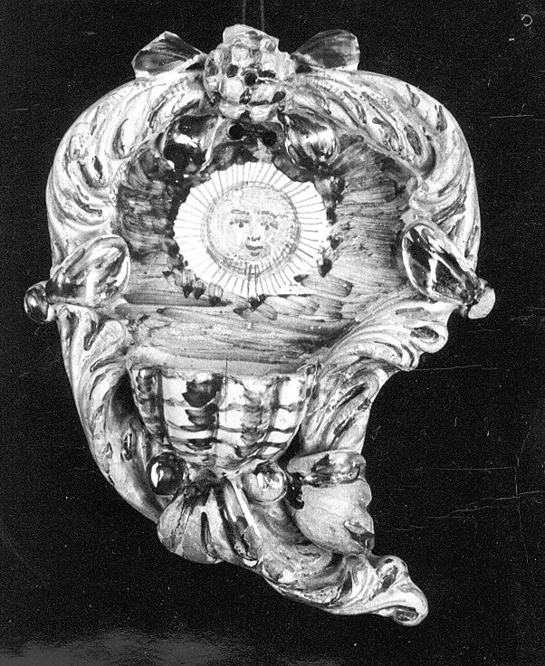 sole (acquasantiera da parete) - manifattura Italia centrale (sec. XVIII)
