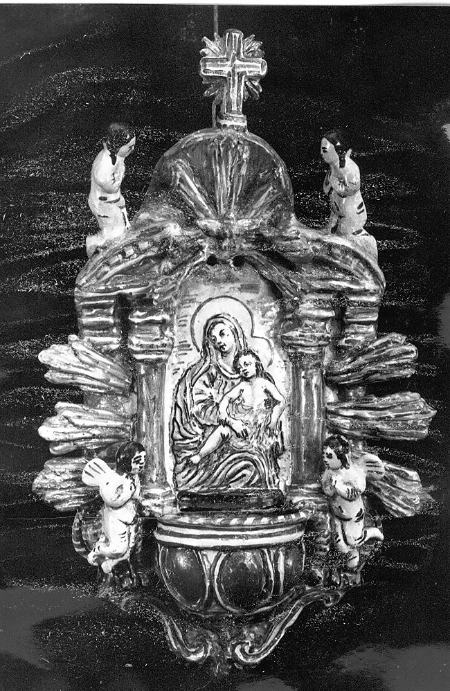 Madonna con Bambino (acquasantiera da parete) - manifattura Italia centrale (sec. XVIII)