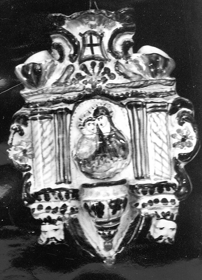 Madonna con Bambino (acquasantiera da parete) - manifattura Italia centrale (sec. XVII)