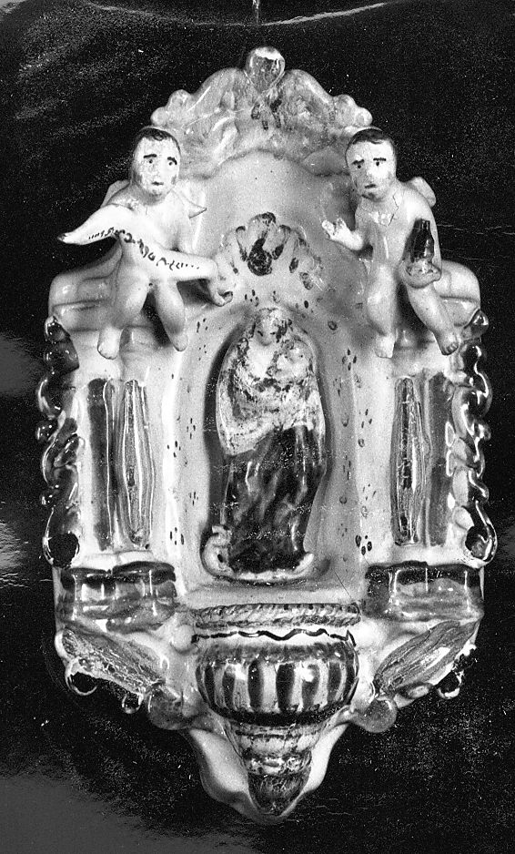 Madonna Immacolata (acquasantiera da parete) - manifattura Italia centrale (metà sec. XVII)