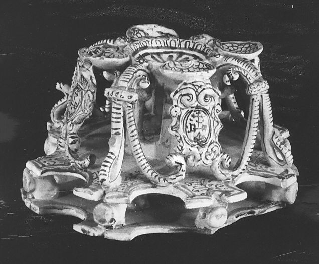 saliera architettonica - manifattura Italia centrale (metà sec. XVII)