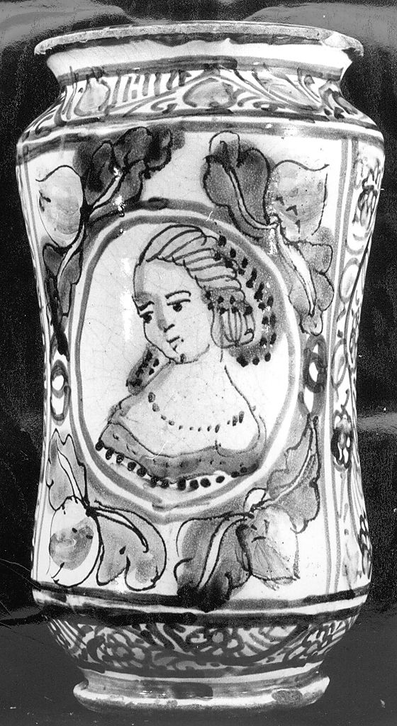 busto femminile (vaso da farmacia) - manifattura Italia centrale (ultimo quarto sec. XVII)