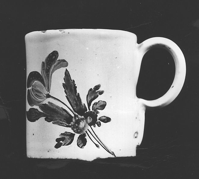 motivi decorativi floreali (tazzina) di Fuina Gesualdo (bottega) (fine/inizio secc. XVIII/ XIX)