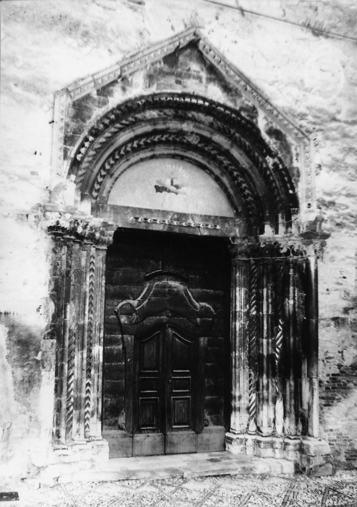 portale maggiore, opera isolata - ambito di Atri (fine/inizio secc. XIII/ XIV)