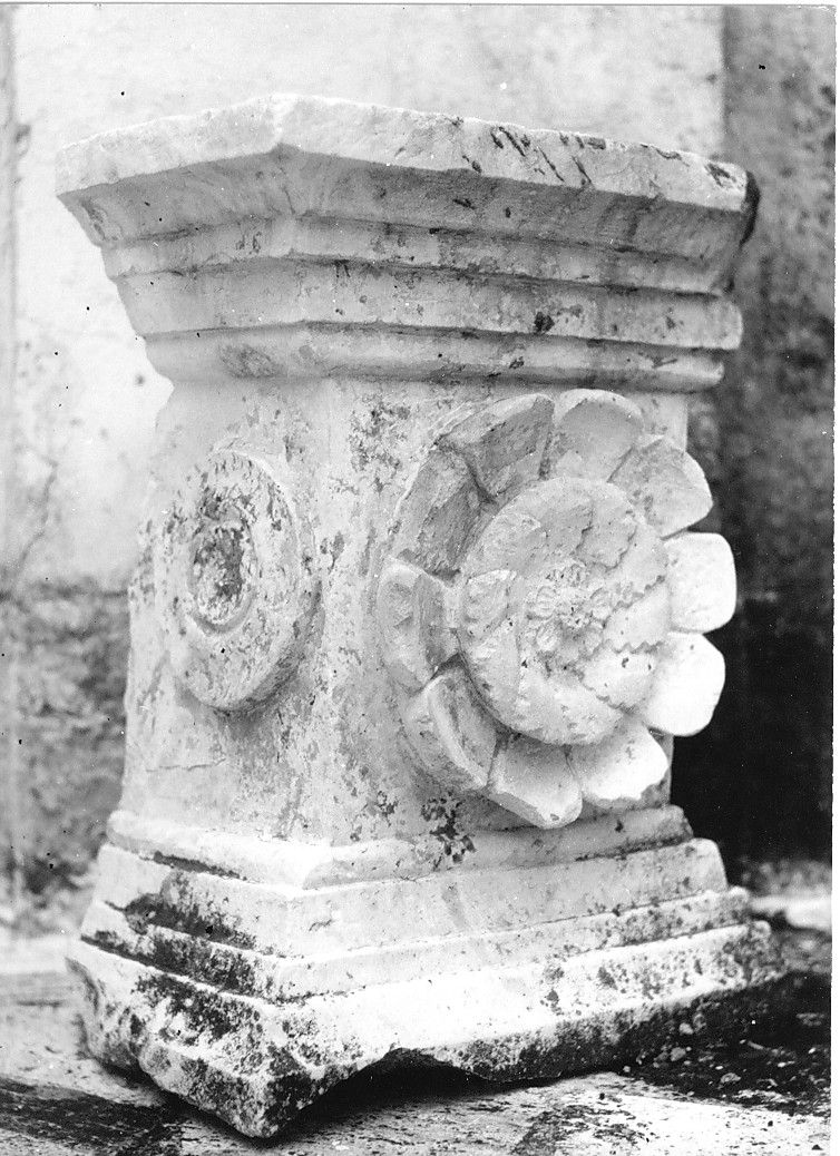 basamento, coppia - ambito Italia centrale (sec. XVII)