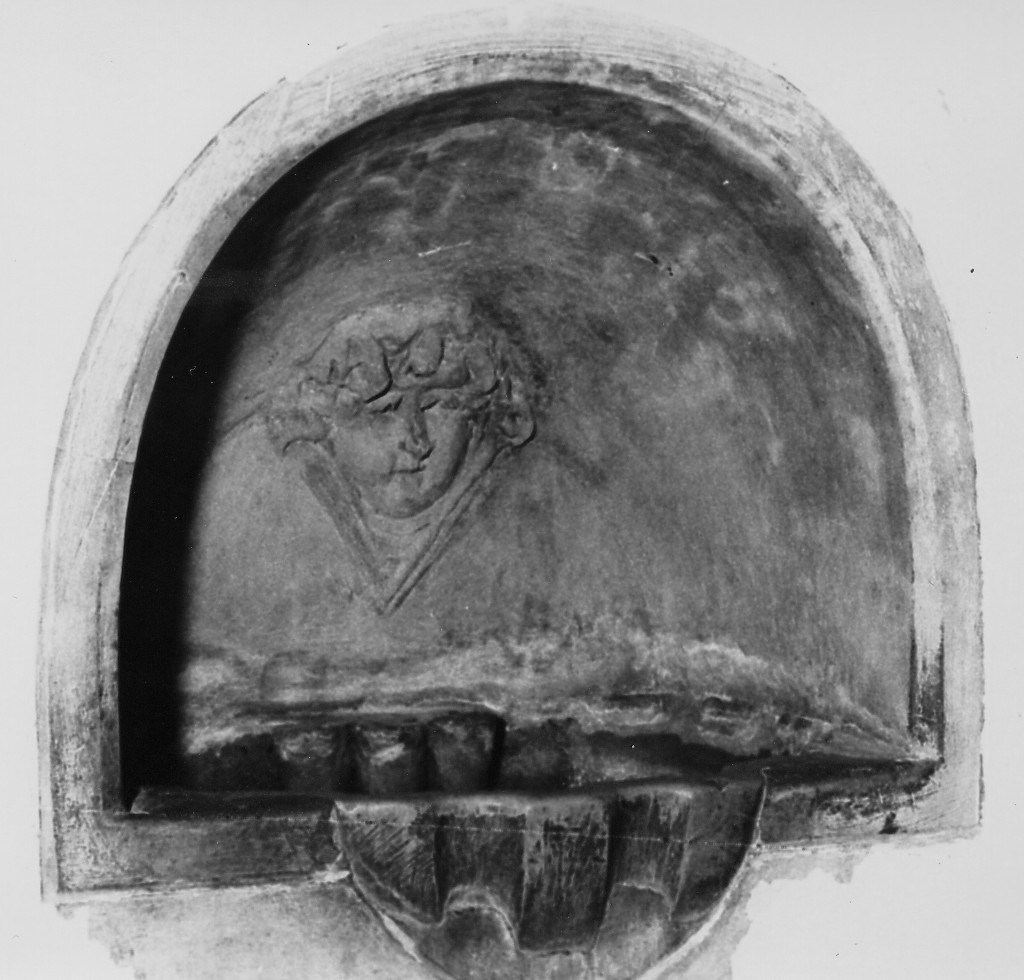 acquasantiera da parete - ambito abruzzese (prima metà sec. XVIII)