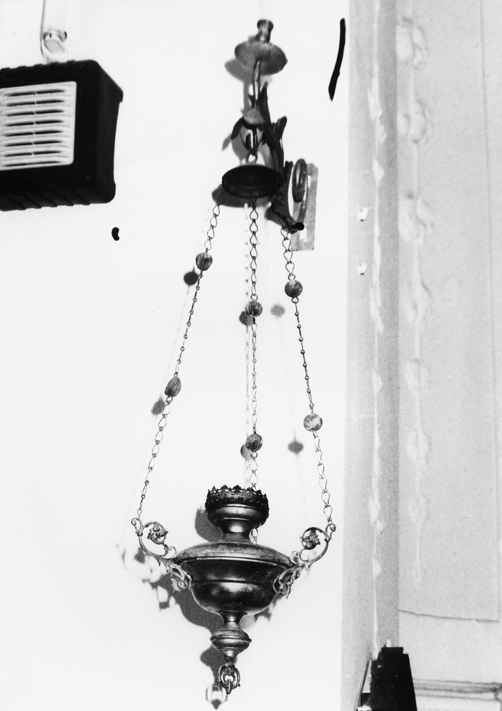 lampada ad olio, serie - ambito abruzzese (prima metà sec. XIX)