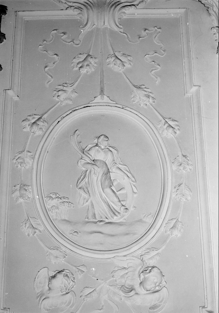 Santa Caterina d'Alessandria (decorazione plastica) di Gianni G (cerchia) (sec. XVIII)