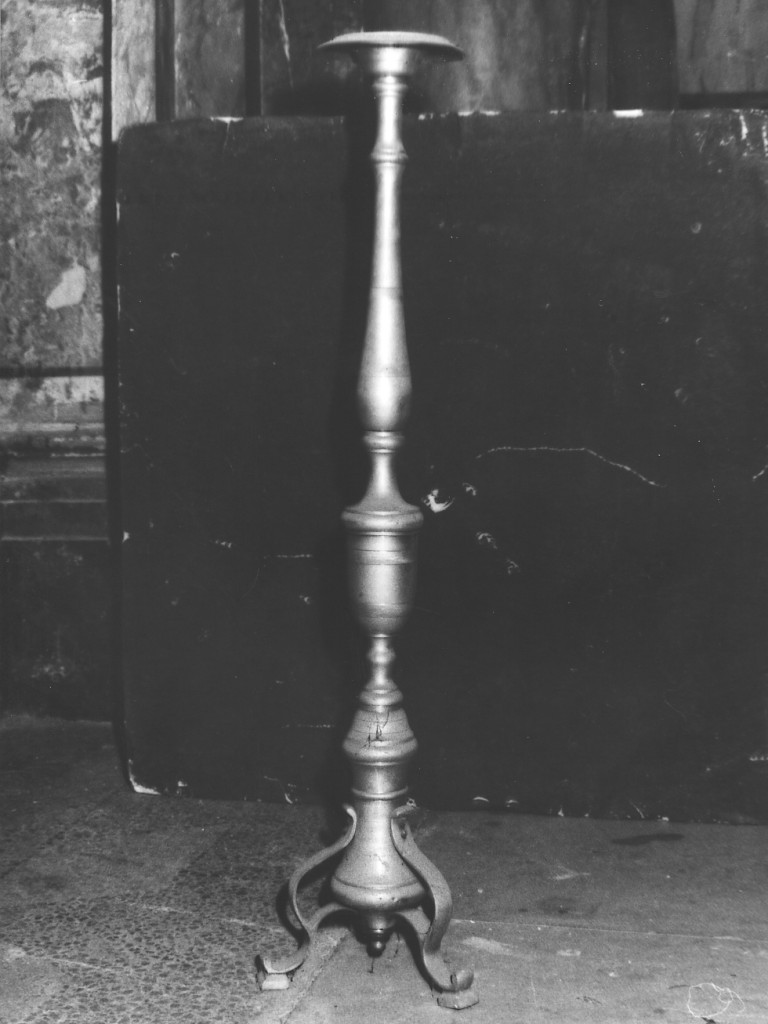 candeliere d'altare, coppia - produzione Italia meridionale (sec. XIX)