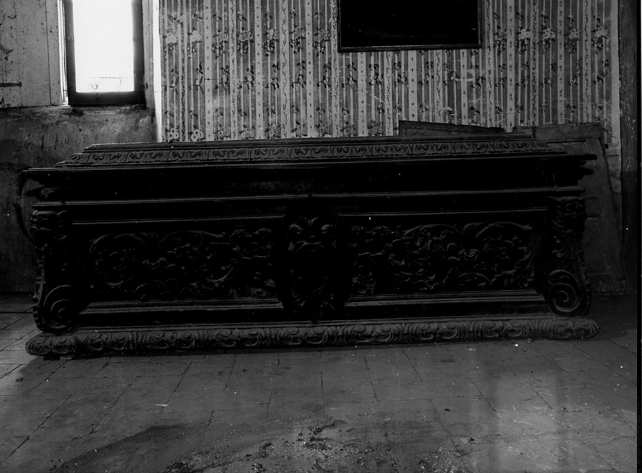 cassone, opera isolata - bottega Italia centrale (sec. XVI)