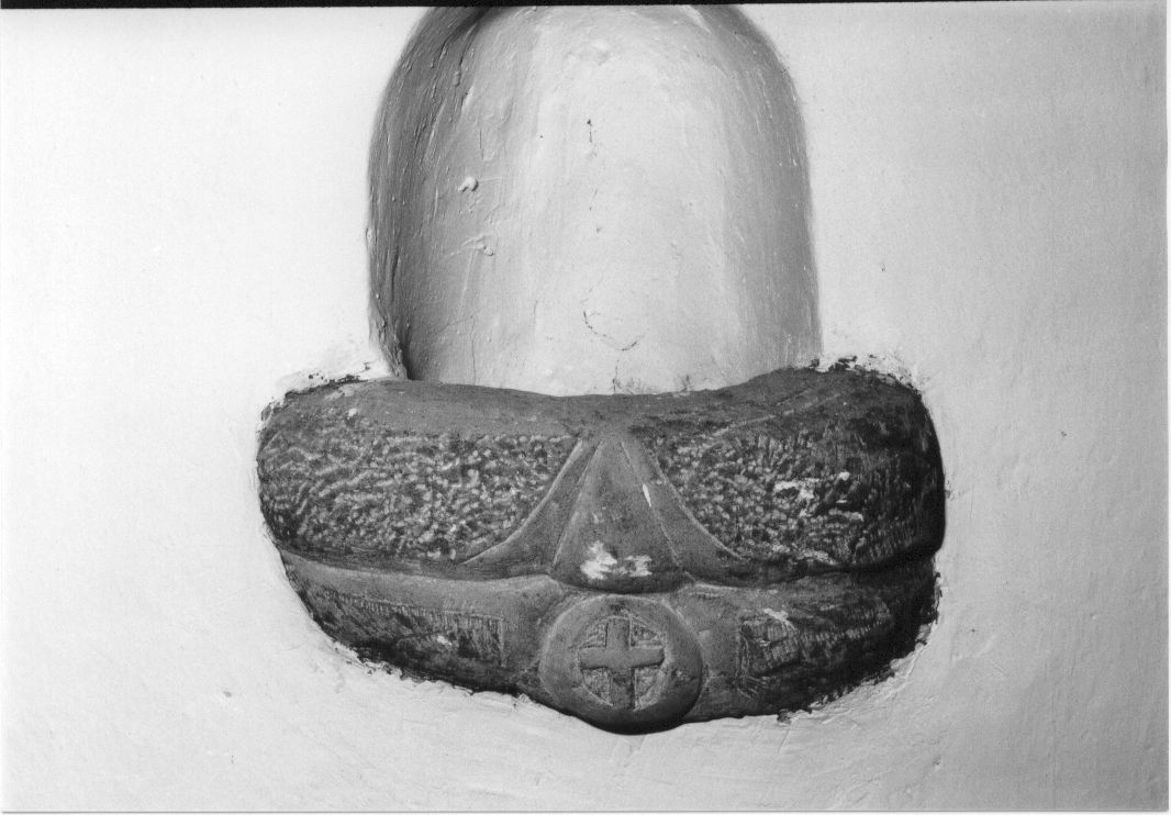 acquasantiera da parete, opera isolata - bottega Italia centrale (sec. XVI)