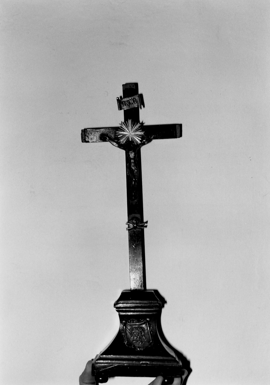 croce d'altare, opera isolata - bottega Italia centrale (sec. XIX)