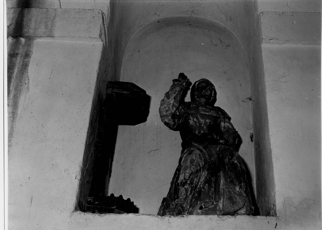 Santo francescano, Santo francescano (statua, opera isolata) - bottega Italia centrale (sec. XVII)