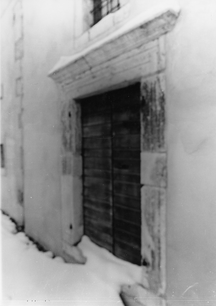 mostra di portale, opera isolata - bottega Italia centrale (sec. XVI)