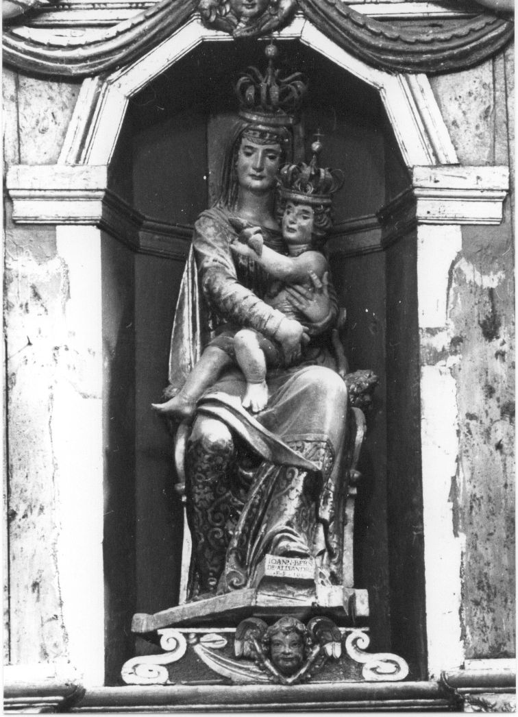 Madonna con Bambino, Madonna con Bambino (scultura, elemento d'insieme) di Giovanni Bernardo di Alessandro (attribuito) (sec. XVII)