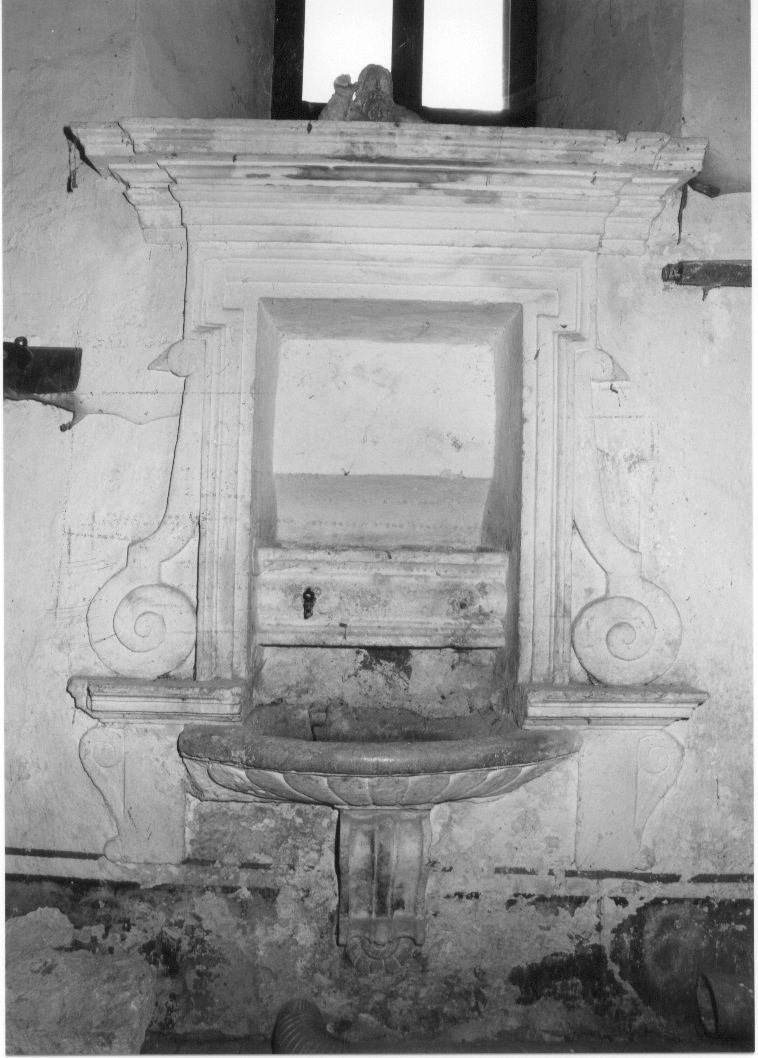lavabo da sacrestia, opera isolata - bottega Italia centrale (sec. XVII)