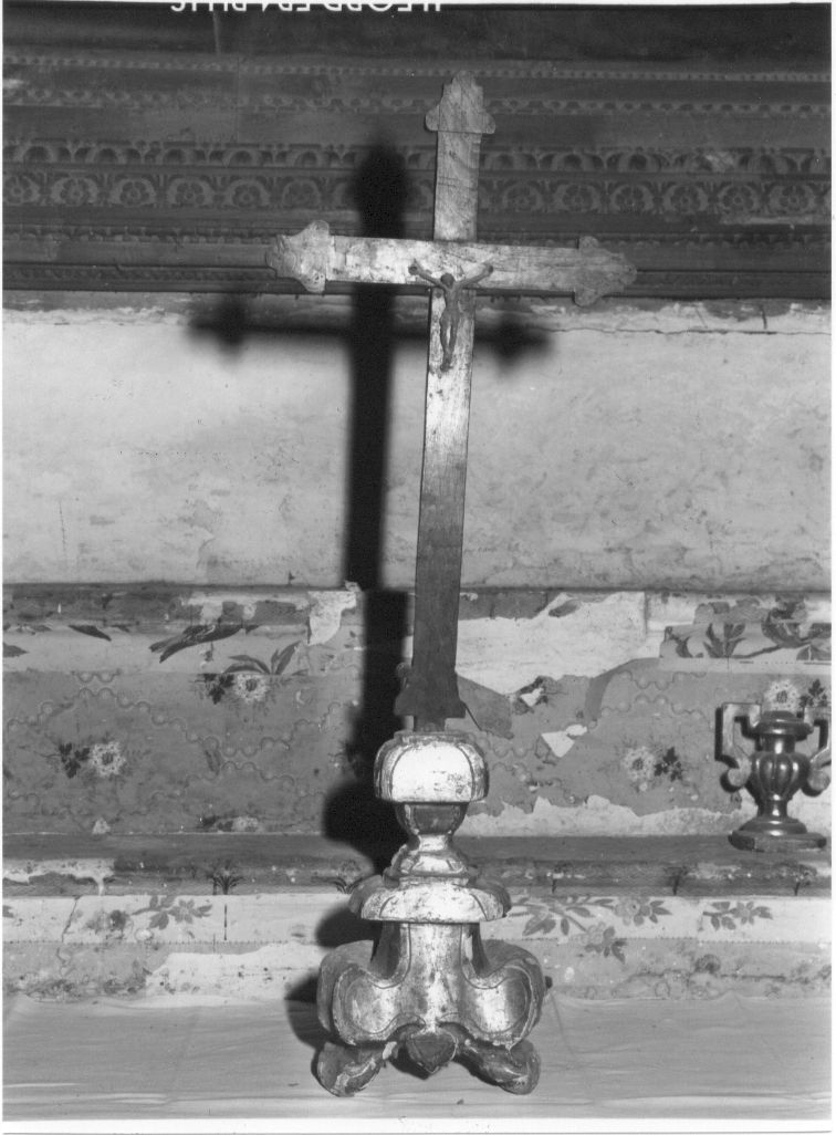 base per croce, opera isolata - bottega Italia centrale (sec. XVIII)