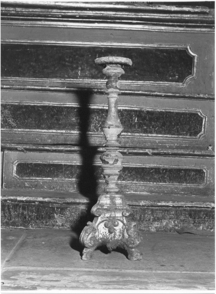 candeliere, opera isolata - bottega Italia centrale (sec. XVIII)