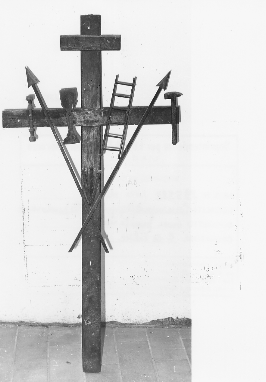 croce penitenziale, opera isolata - bottega Italia centrale (sec. XX)