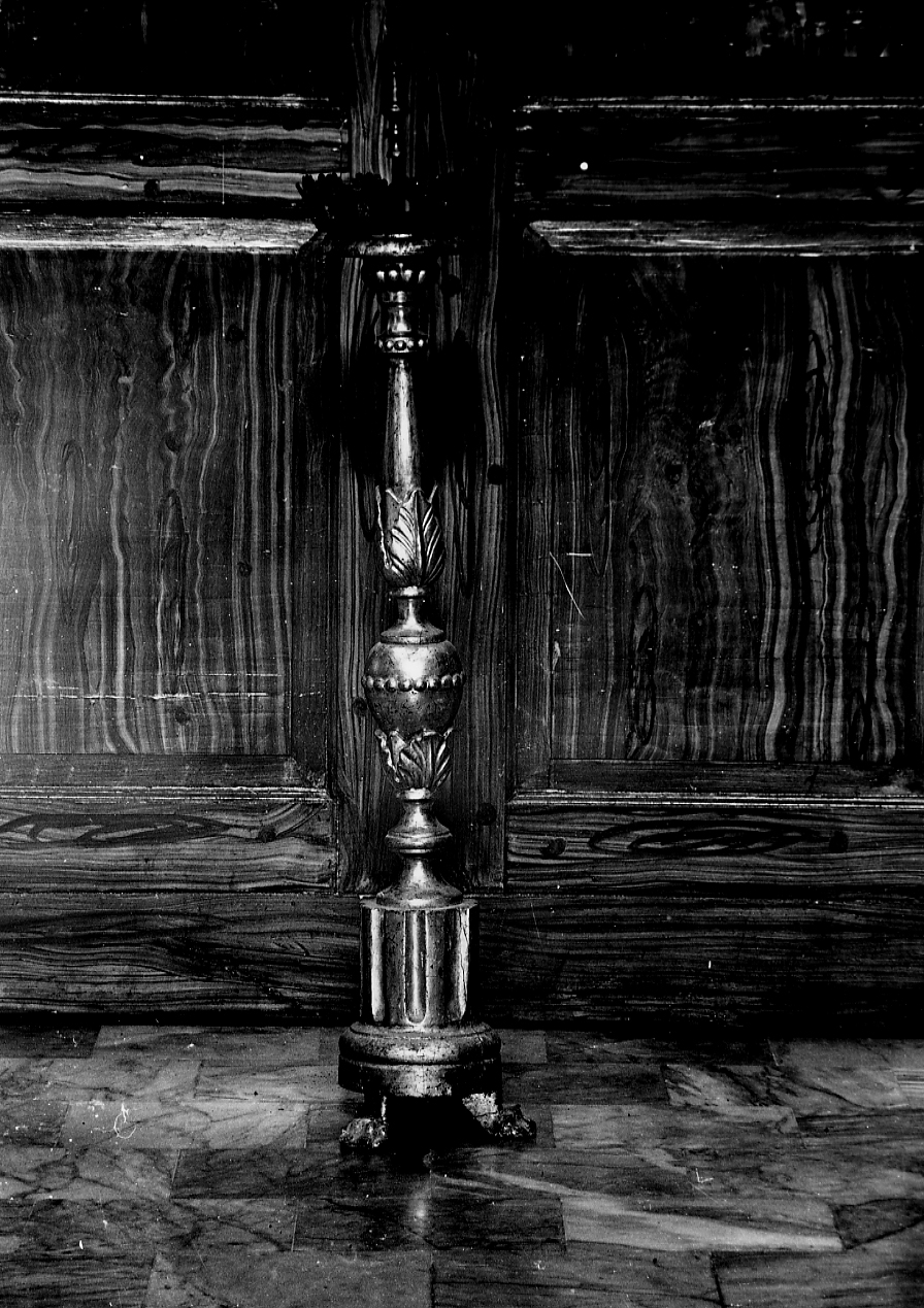 candeliere d'altare, serie - ambito Italia centrale (sec. XVIII)