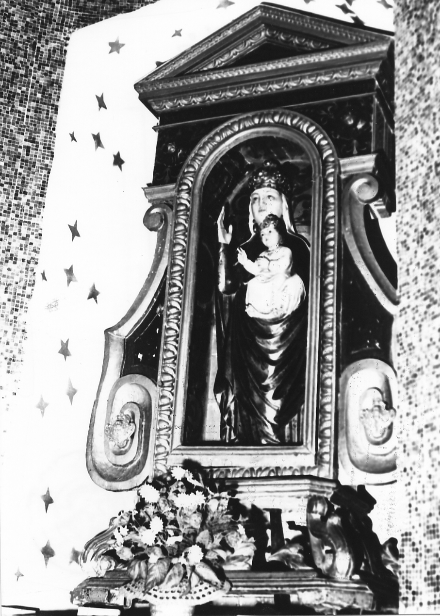 MADONNA DI SAN RUFO, MADONNA CON BAMBINO (statua, opera isolata) - ambito Italia centrale (sec. I)