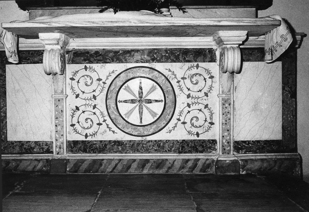 altare - a mensa - ambito Italia centrale (prima metà sec. XX)