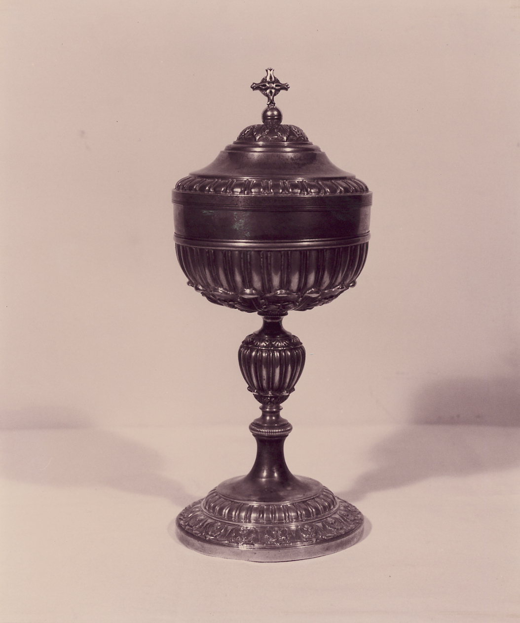 pisside, opera isolata - bottega napoletana (prima metà sec. XIX)