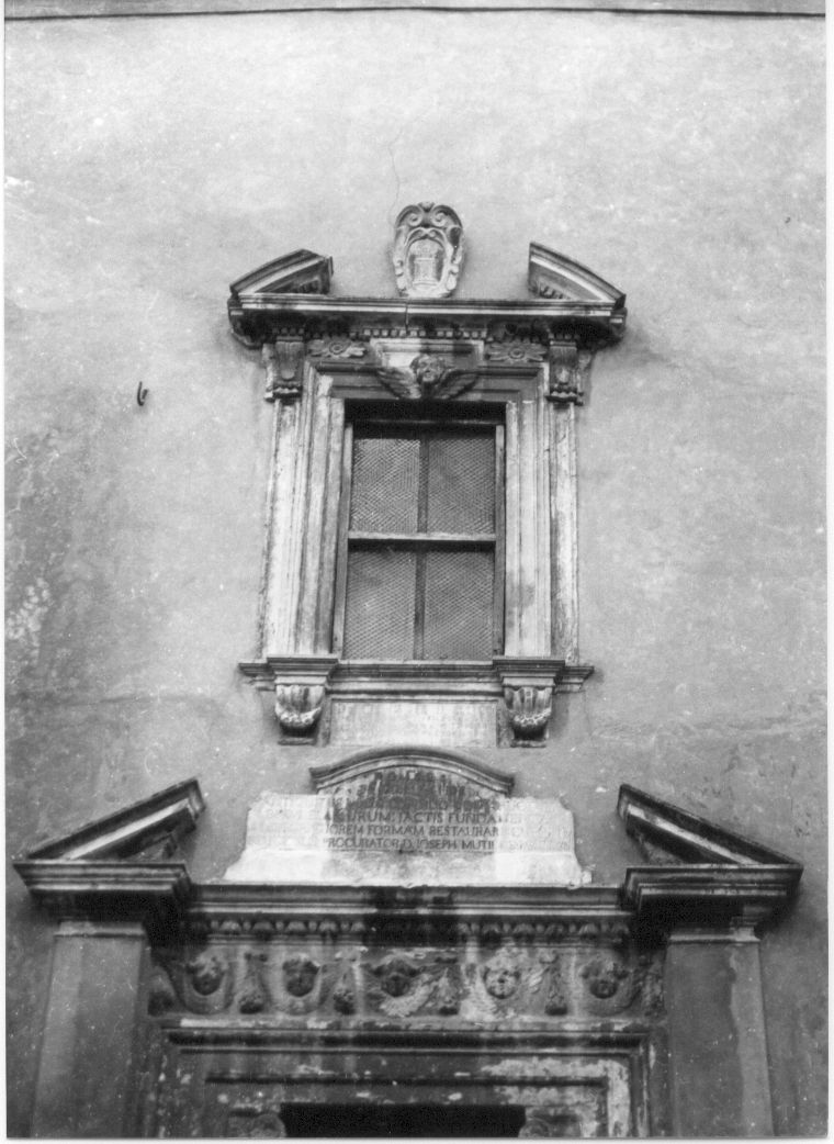 finestrone, opera isolata - bottega abruzzese (sec. XVIII)