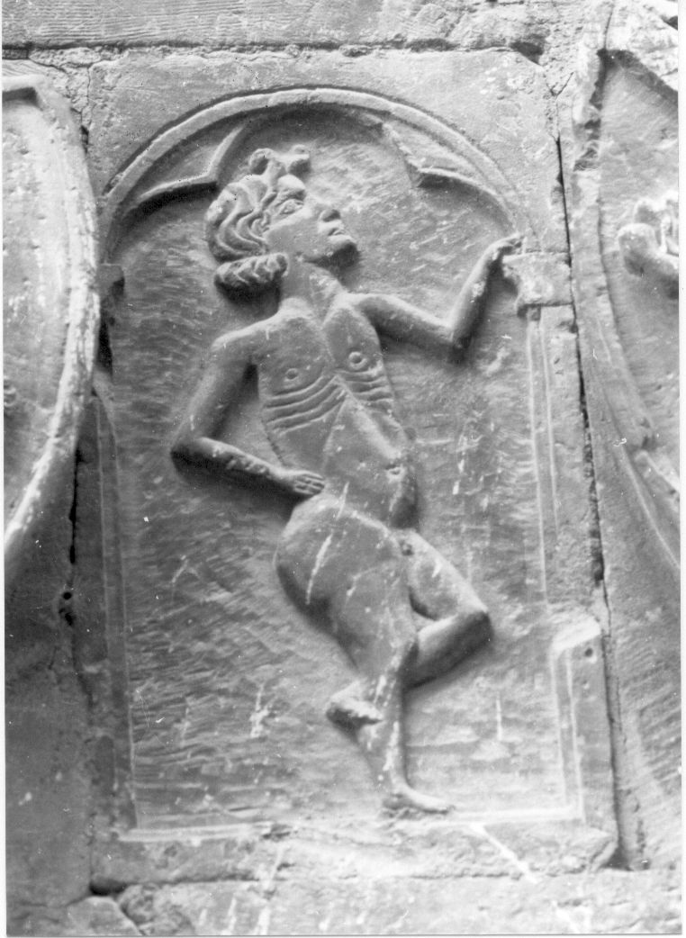 Figura di Uomo nudo, figura maschile (formella, serie) - bottega Italia centrale (seconda metà sec. XIV)