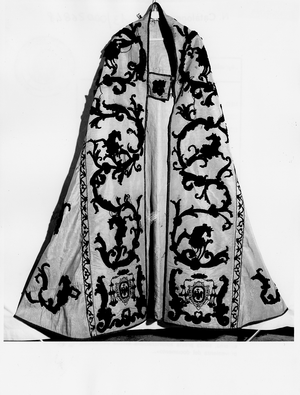 piviale - manifattura italiana (sec. XVIII)