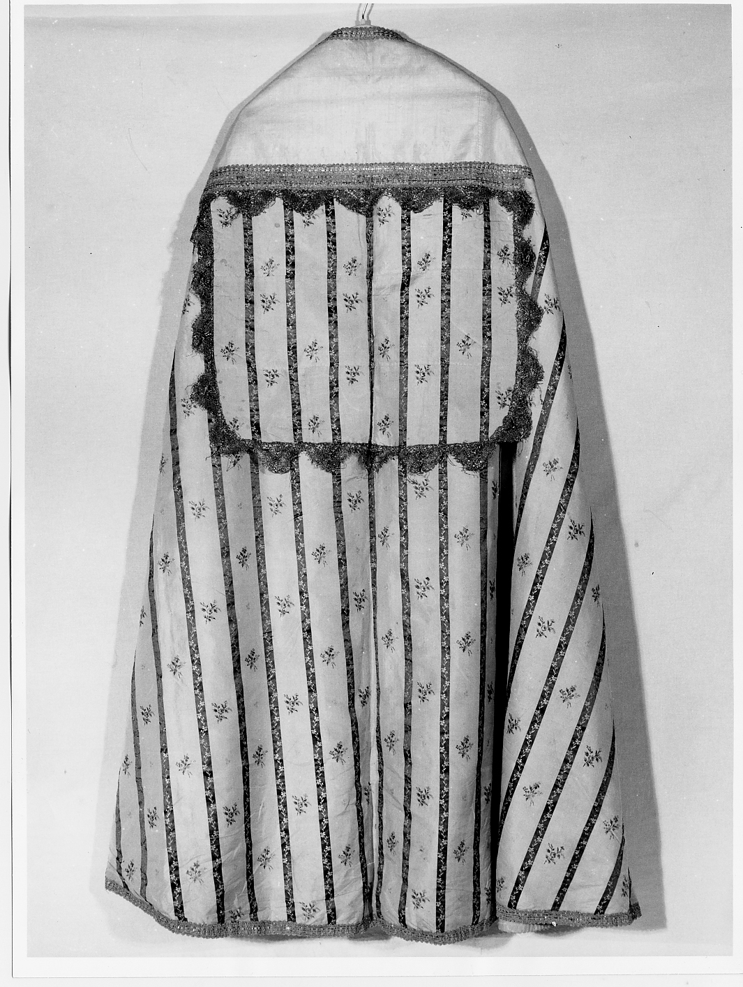 piviale - manifattura italiana (sec. XVIII)