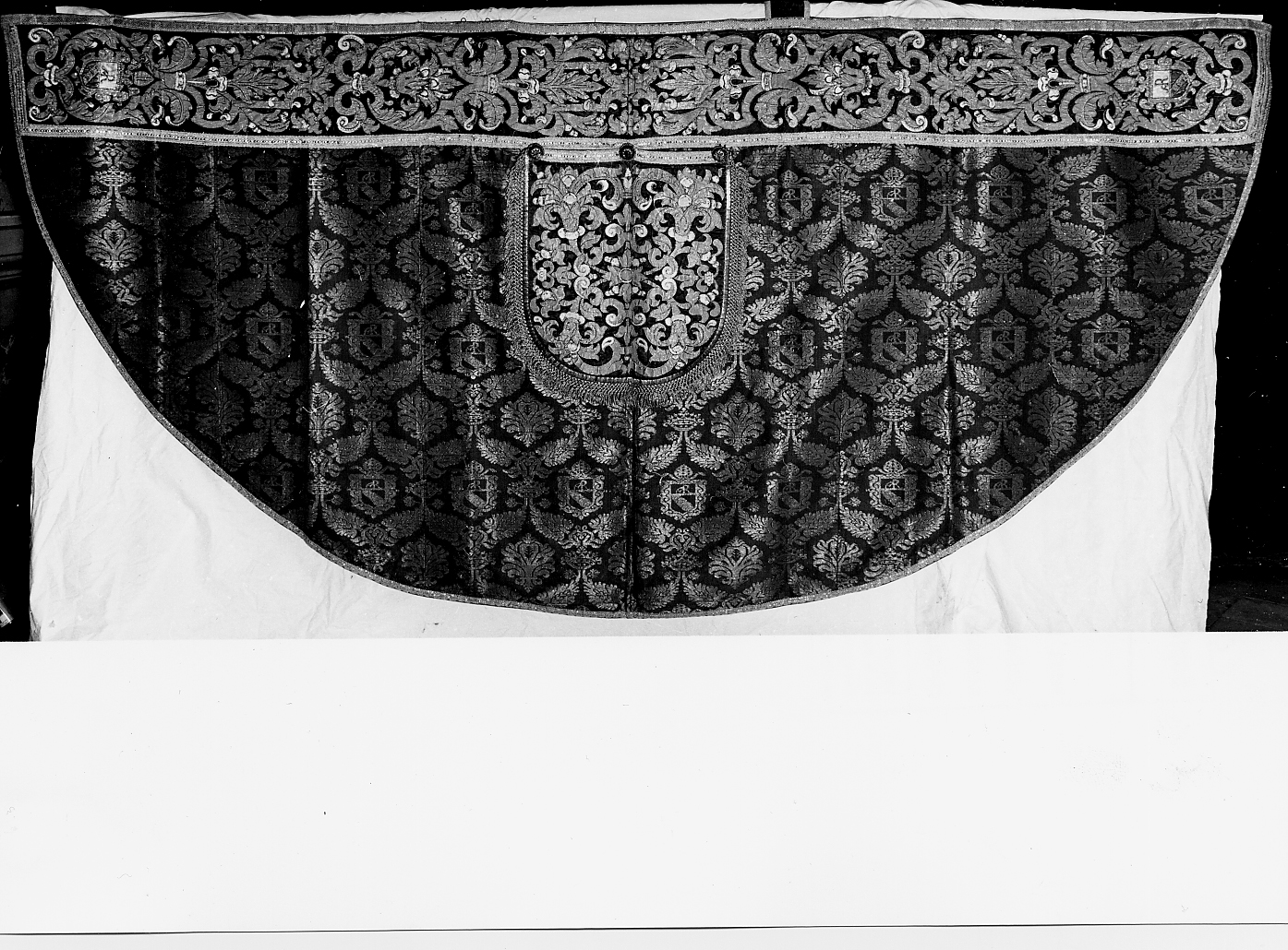 piviale - manifattura italiana (fine sec. XVI)