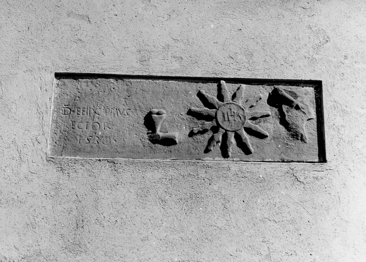 EMBLEMA BERNARDINIANO (lapide) - ambito Italia centrale (sec. XVI)