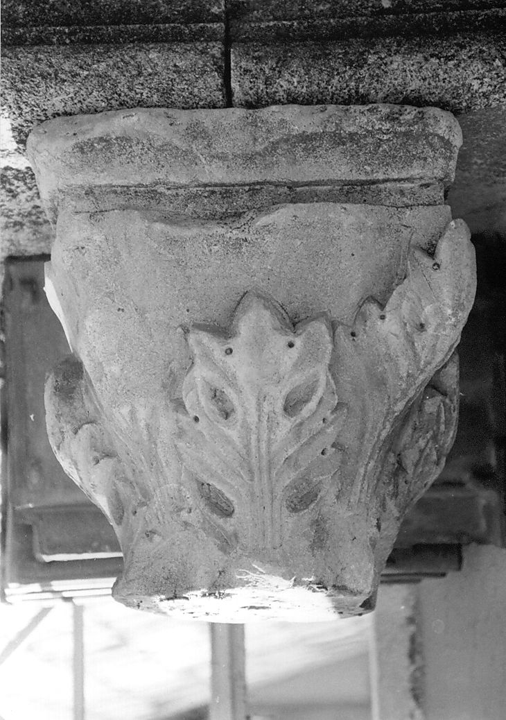 capitello, opera isolata - ambito abruzzese (sec. XV)