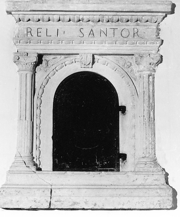 armadietto per oli santi - ambito Italia centrale (sec. XVI)