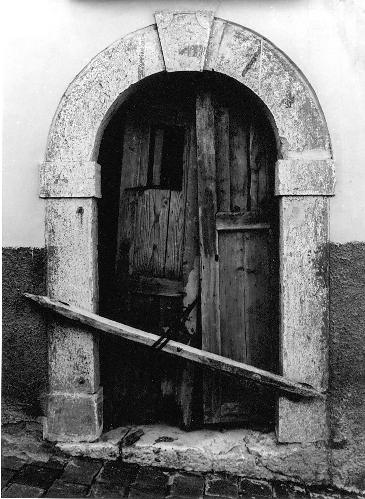 mostra di portale, elemento d'insieme - ambito Italia centrale (sec. XX)