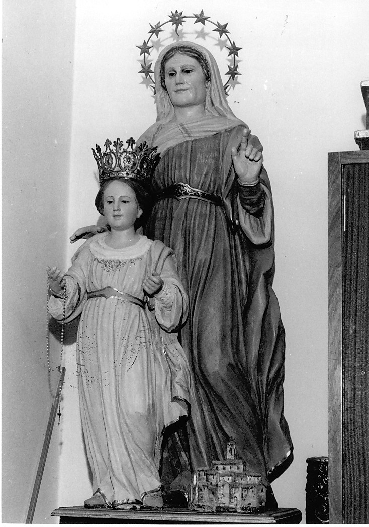 Maria Vergine bambina con Sant'Anna (gruppo scultoreo, opera isolata) - ambito Italia centrale (sec. XIX)