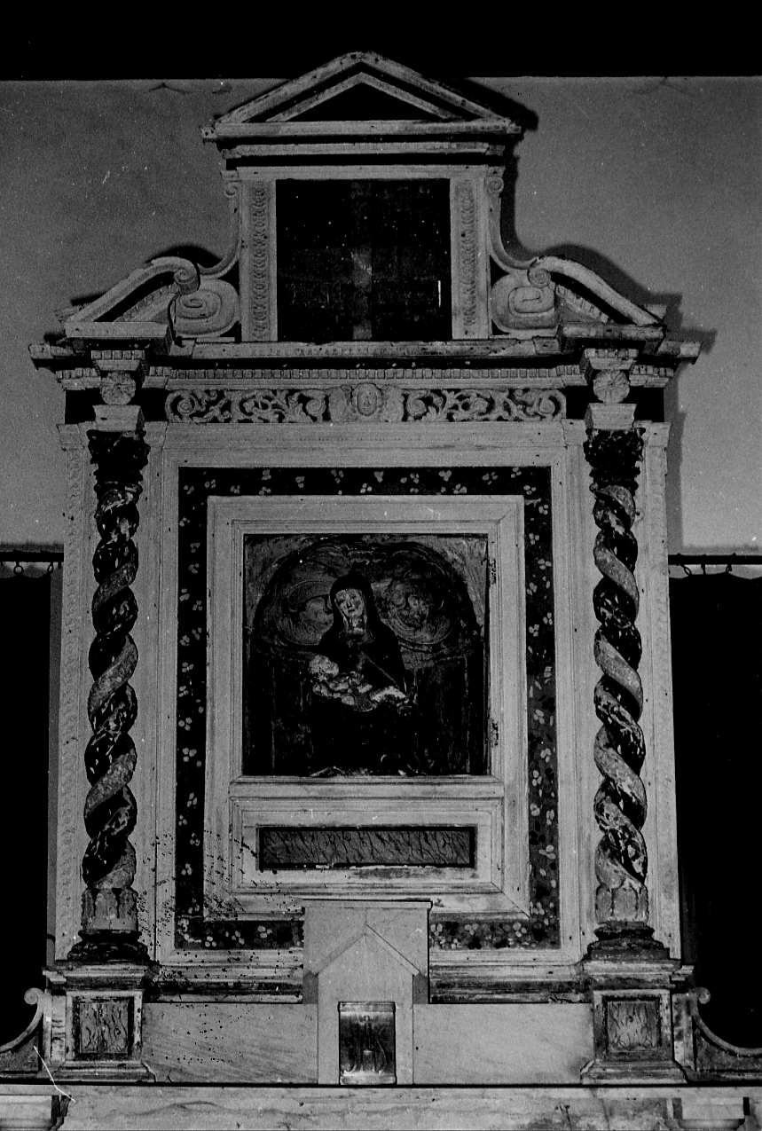 alzata, opera isolata - ambito abruzzese (prima metà sec. XVI)