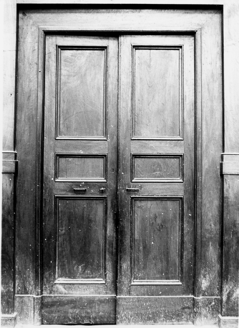 porta - a due battenti, opera isolata - ambito abruzzese (sec. XVIII)