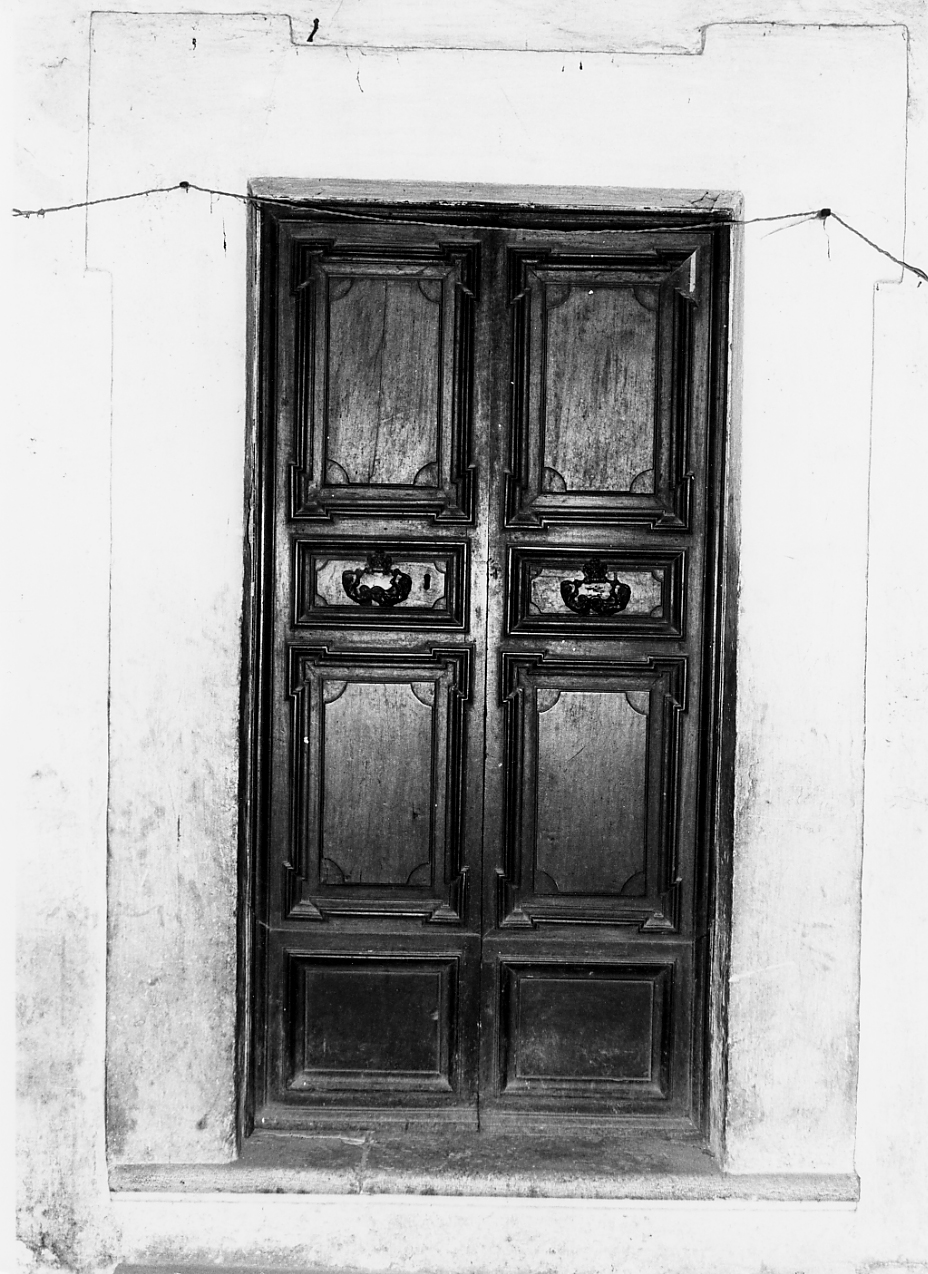 porta - a due battenti, opera isolata - ambito abruzzese (sec. XVIII)