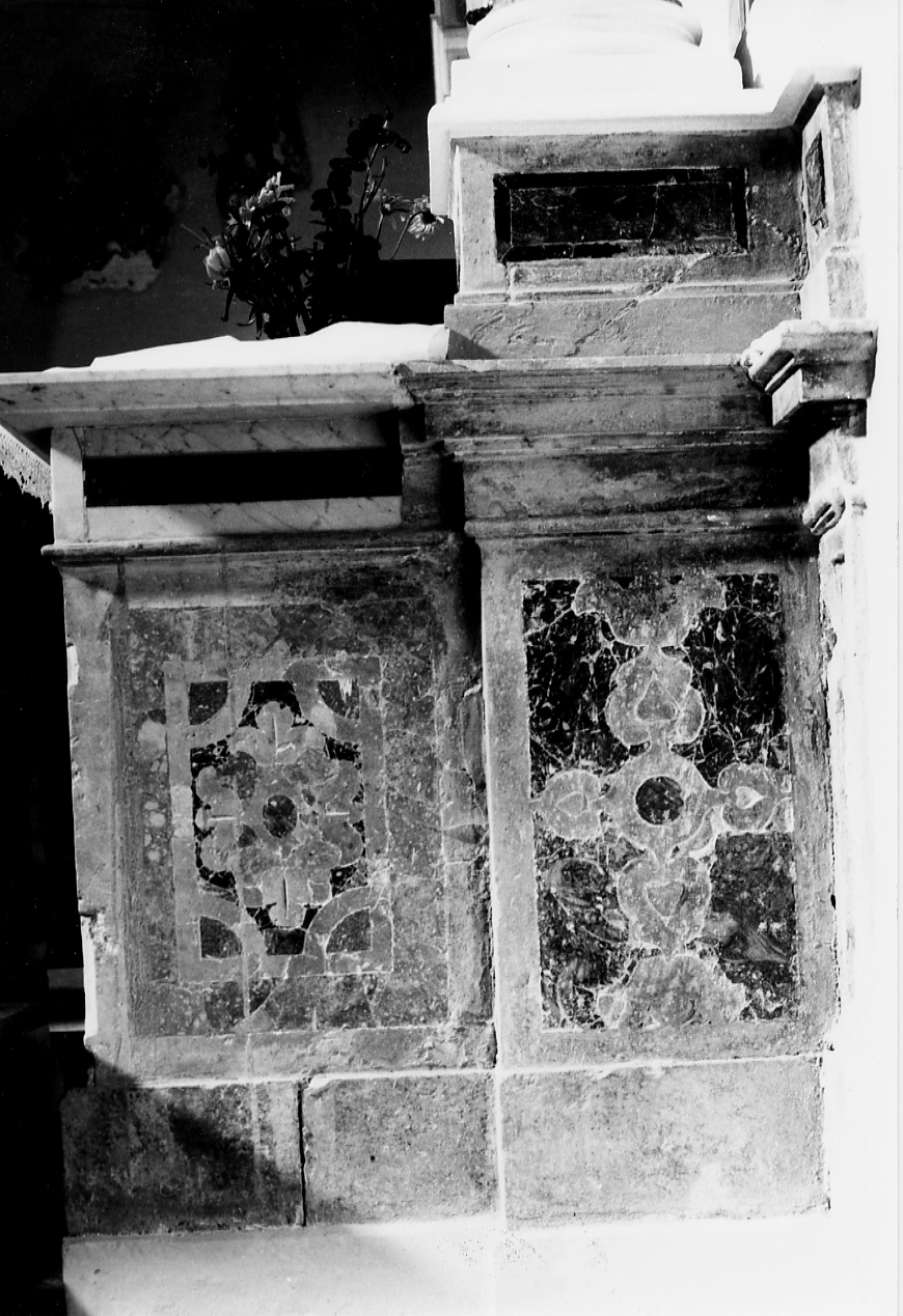 paliotto, opera isolata - produzione di Pescocostanzo (ultimo quarto sec. XVII)