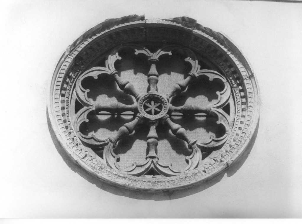 rosone, opera isolata - produzione di Pescocostanzo (sec. XVI)