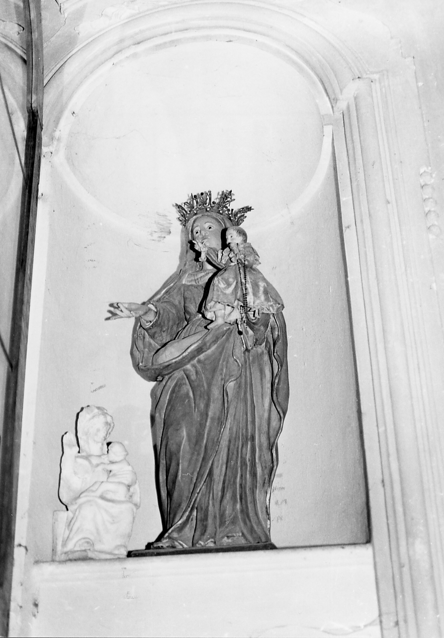 Madonna con Bambino (statua, opera isolata) - bottega Italia centrale (sec. XIX)