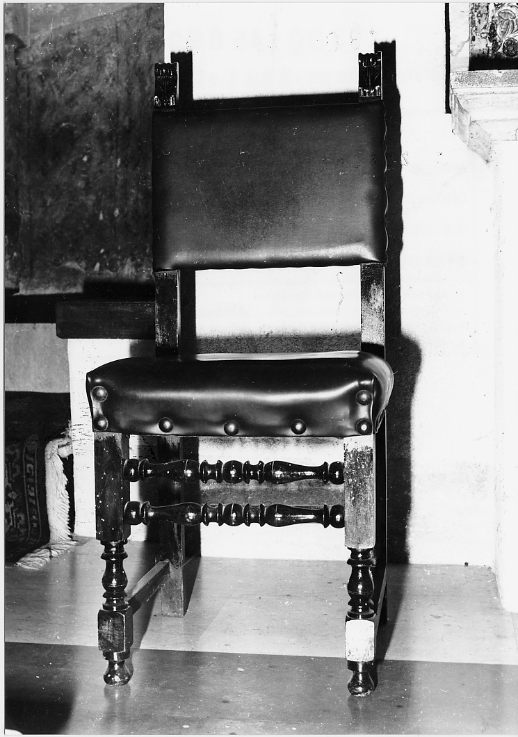 poltrona, serie - bottega abruzzese (prima metà sec. XX)